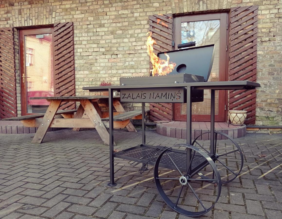 Zalais Namins Apartment Ventspils Exterior photo