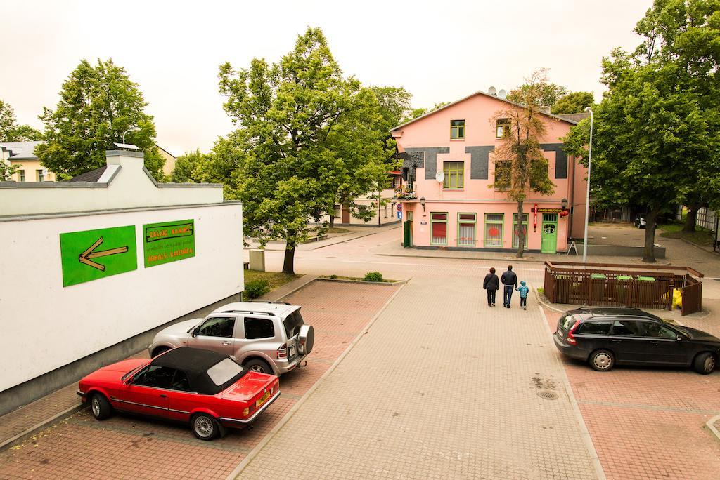Zalais Namins Apartment Ventspils Room photo